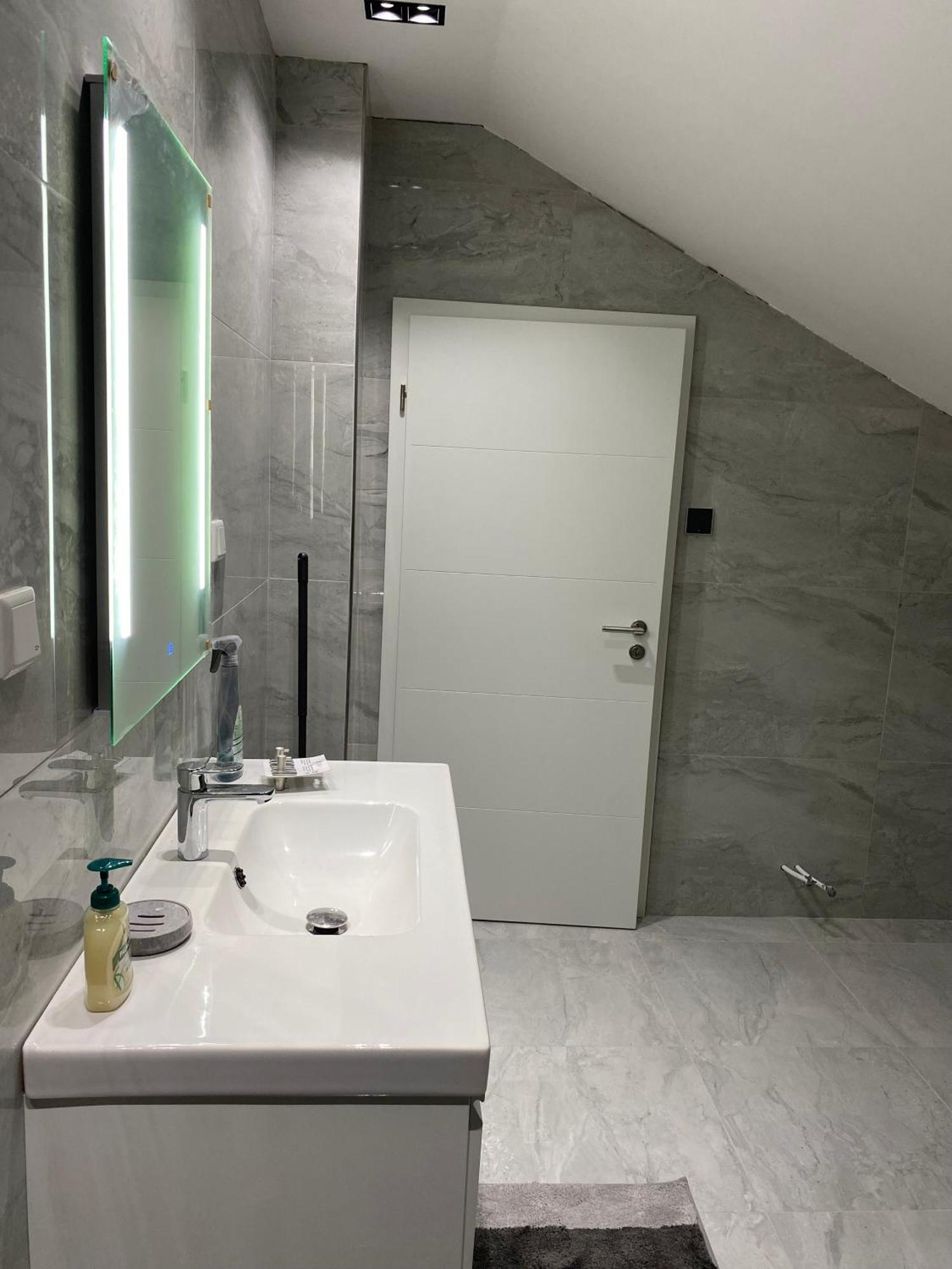 Apartment Bane 95qm - Messewohnung, Ferienwohnung,monteurwohnung